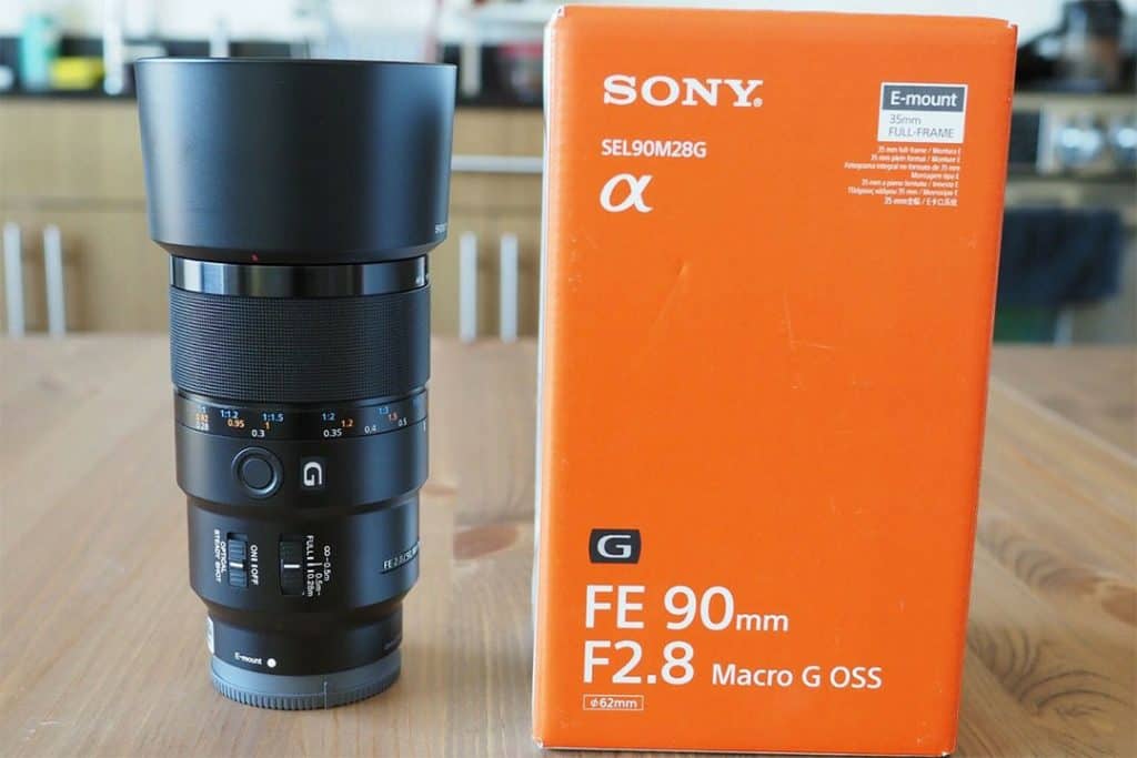 Sony FE 90mm F2.8 Macro G OSS Lens SEL90M28G